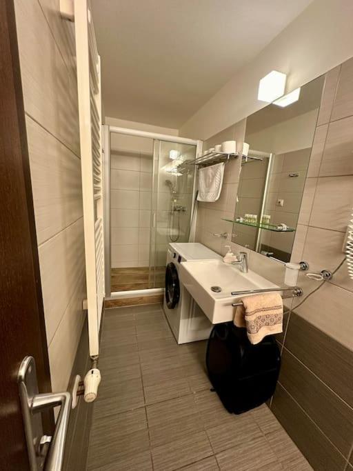 Apartman Priamo Na Hlavnej Ulici Kassa Kültér fotó