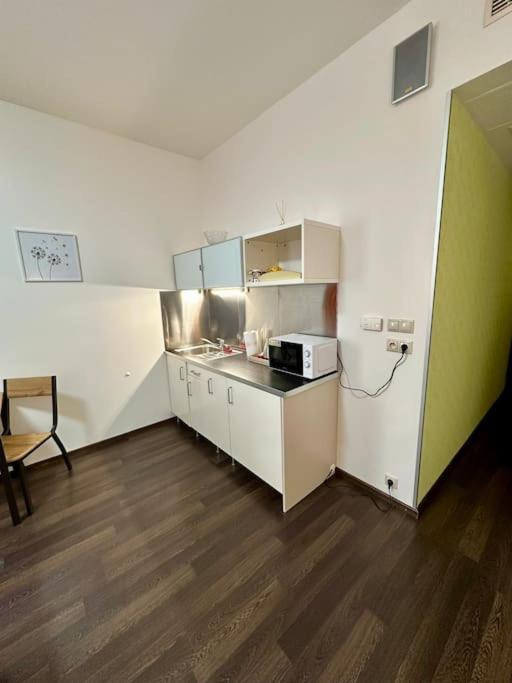 Apartman Priamo Na Hlavnej Ulici Kassa Kültér fotó